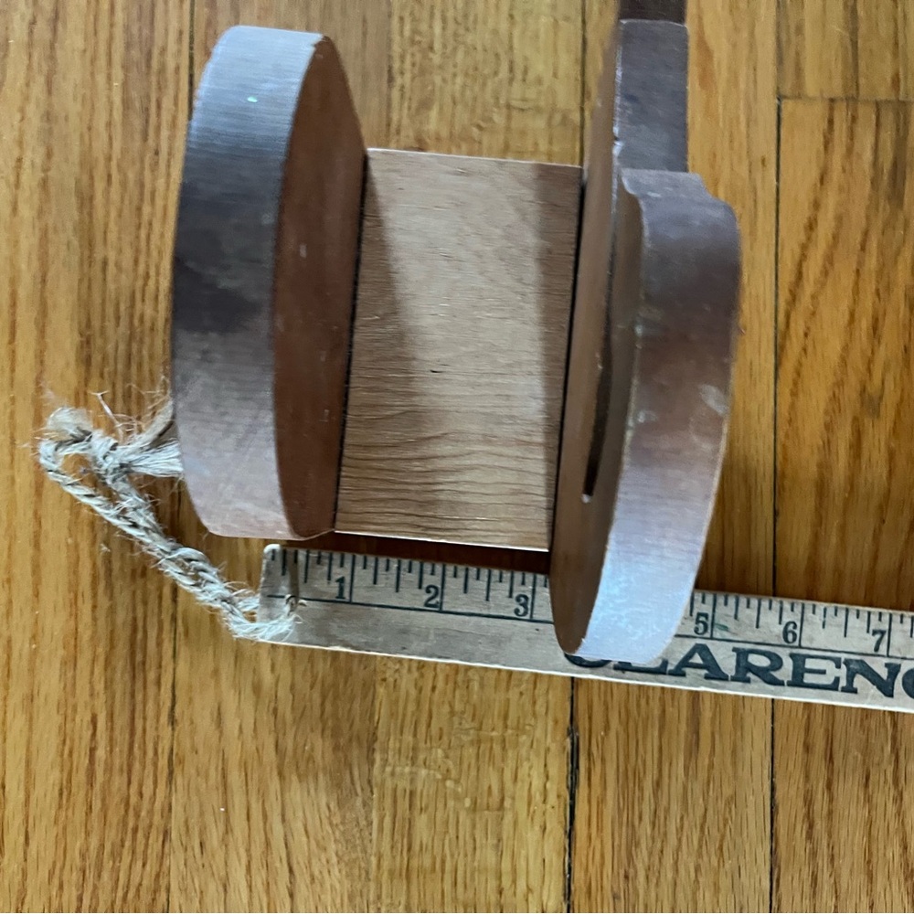 Vintage Wooden Goose Napkin Holder Neutral Brown and Black - Picture 5 of 6